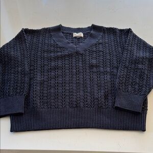 Universal Thread Navy Blue Knit Sweater Size: L NWOT ✨